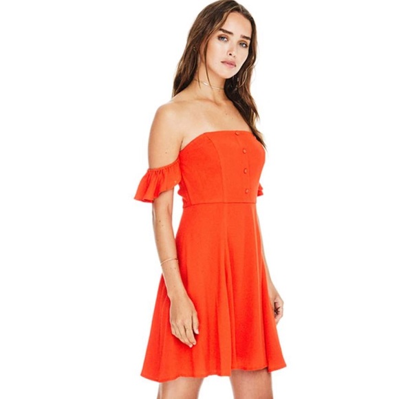 Astr Dresses & Skirts - Astr Rosaria Off The Shoulder Dress